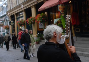 Busking in Québec City.